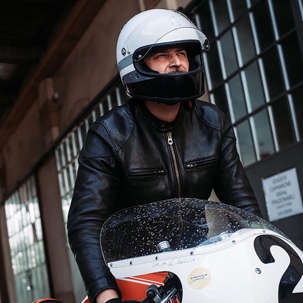 Blouson cuir moto Lascar. ADN café Racer, protections et confort.