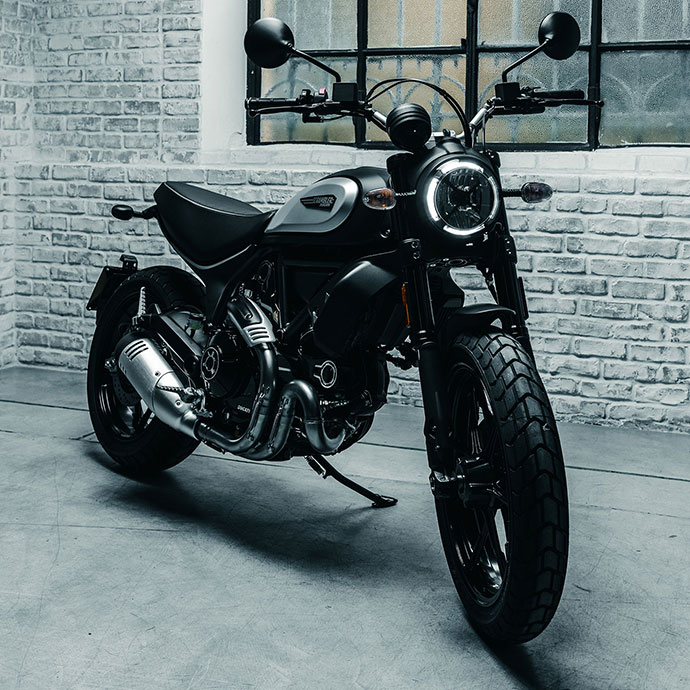 Scrambler Ducati Icon Dark Une Serie Cafe Racer Tres Reussie