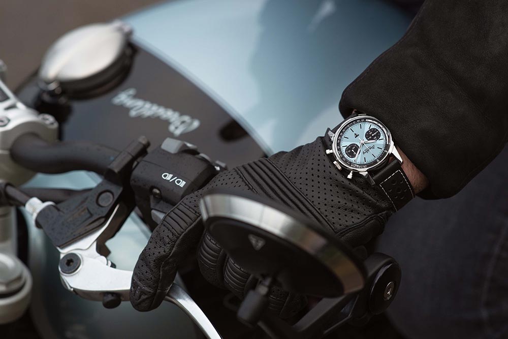 Montre homme Breitling Chrono Endurance rouge - Watch Consulting