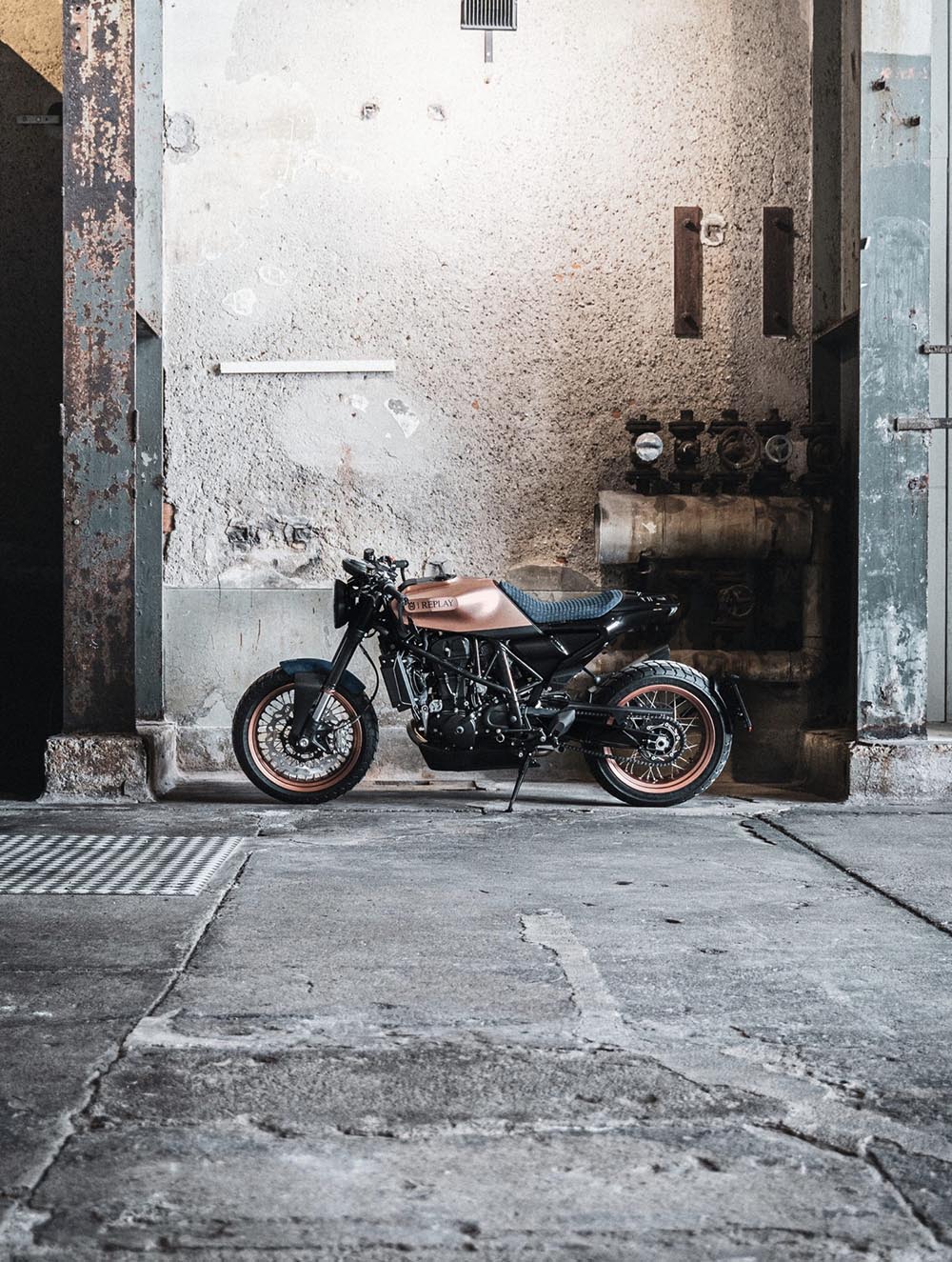 Husqvarna 701 replay hotsell