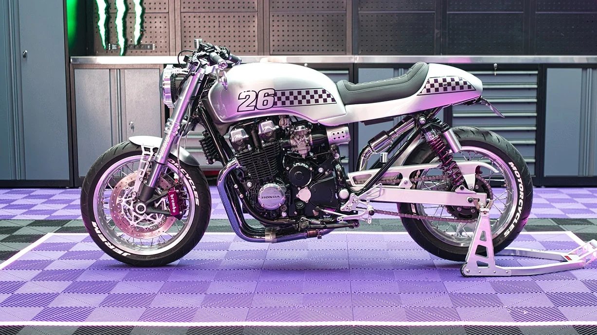 Honda CB750 : JeremMotorcycles revisite une icône dans un esprit